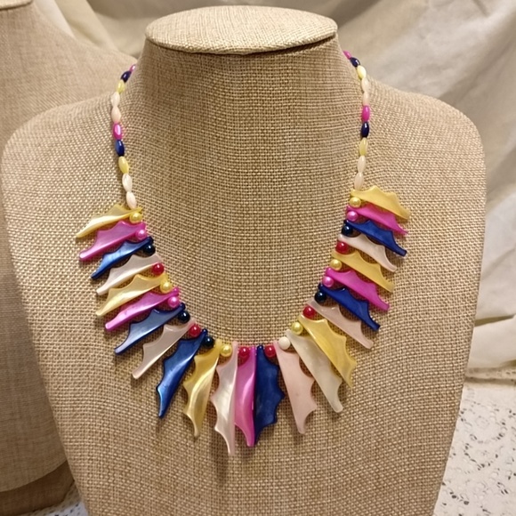 Vintage Unique Mermaid Style Mother Pearl Necklace - Picture 5 of 8